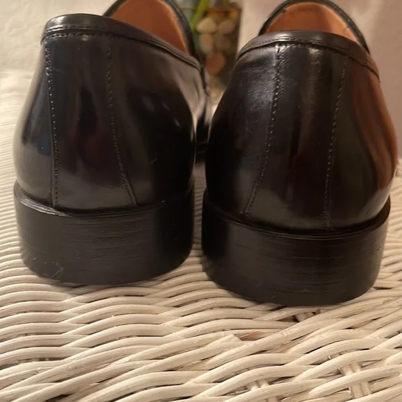 LIKE NEW mens JOHNSTON & MURPHY Black leather shoes. 8M. Worn once. EXCELLENT - Picture 4 of 9